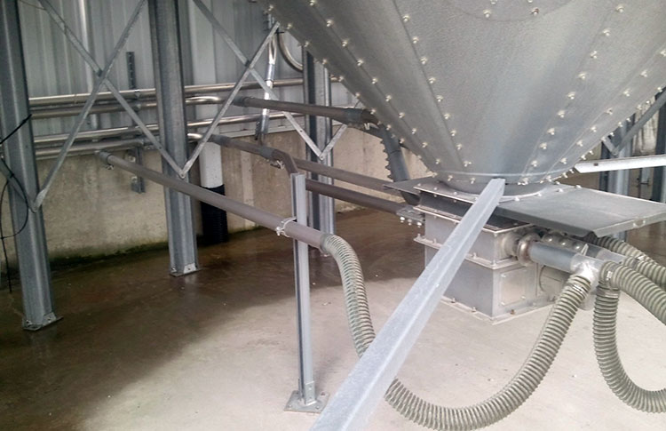 Storage silo pneumatic conveying systems